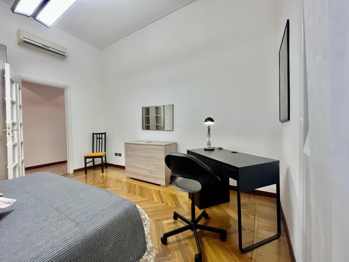 Central Apartment Milaan Buitenkant foto