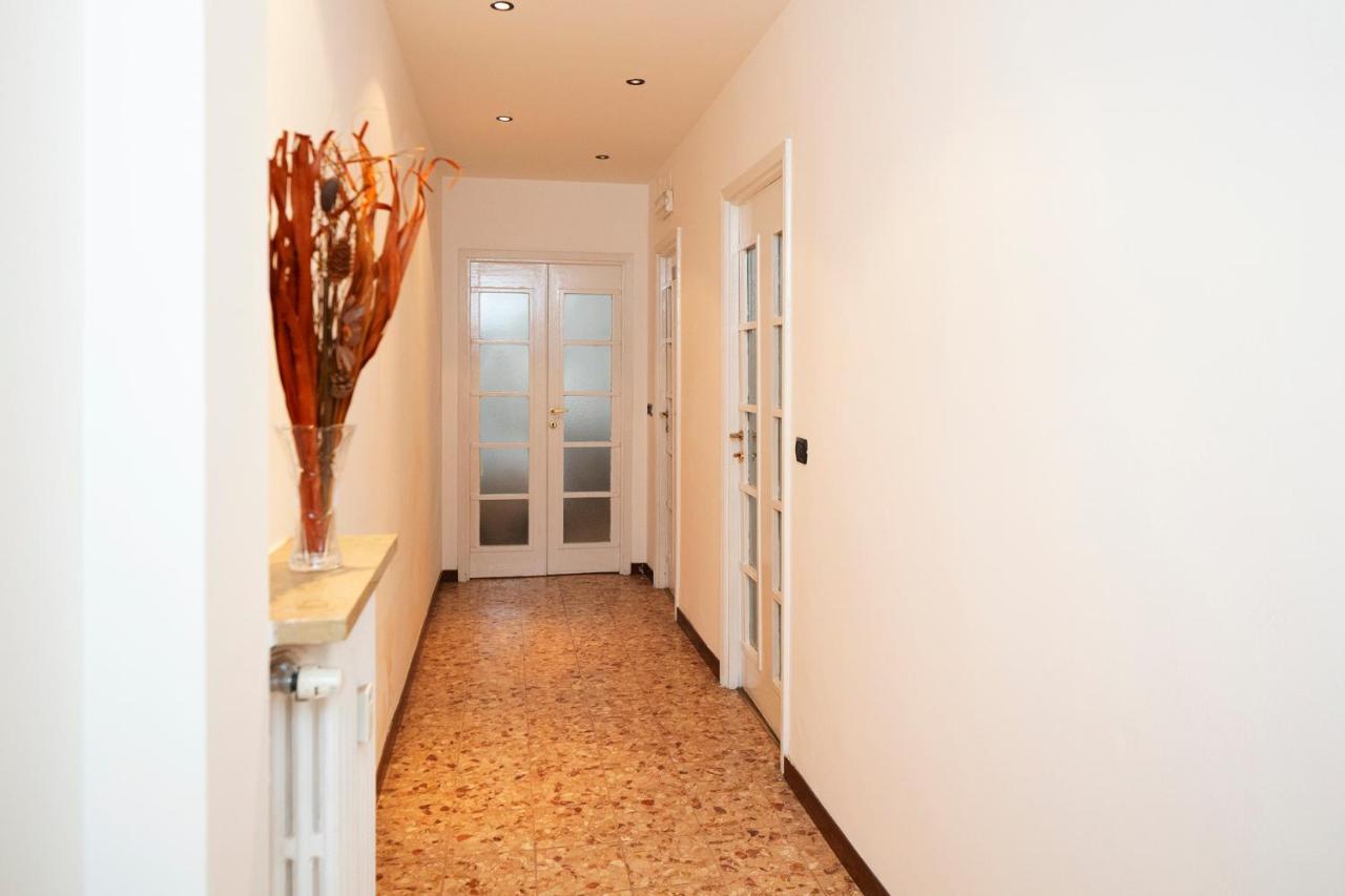 Central Apartment Milaan Buitenkant foto